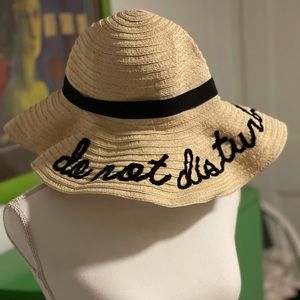 “Do Not Disturb” Floppy Vacation Hat